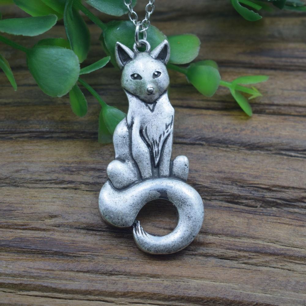 Le Renard Roux Antique Silver Plated Collier Renard Acier